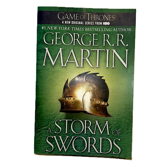 A STORM OF SWORDS by George R.R. Martin 📚 Game of Thrones Paperback Book - Picture 1 of 8